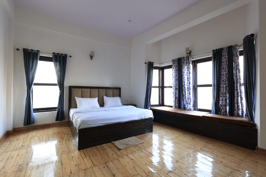 Deluxe Double Room image